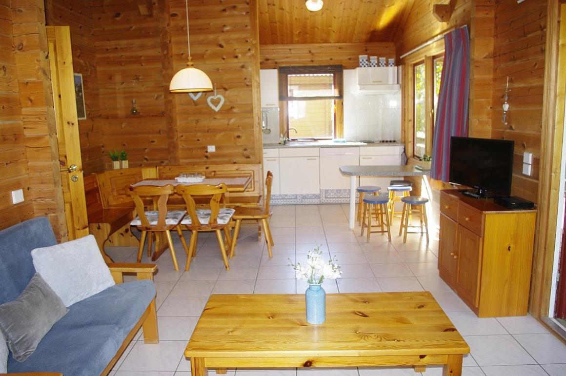 Chalets Du Soleil Mauroux  Zewnętrze zdjęcie